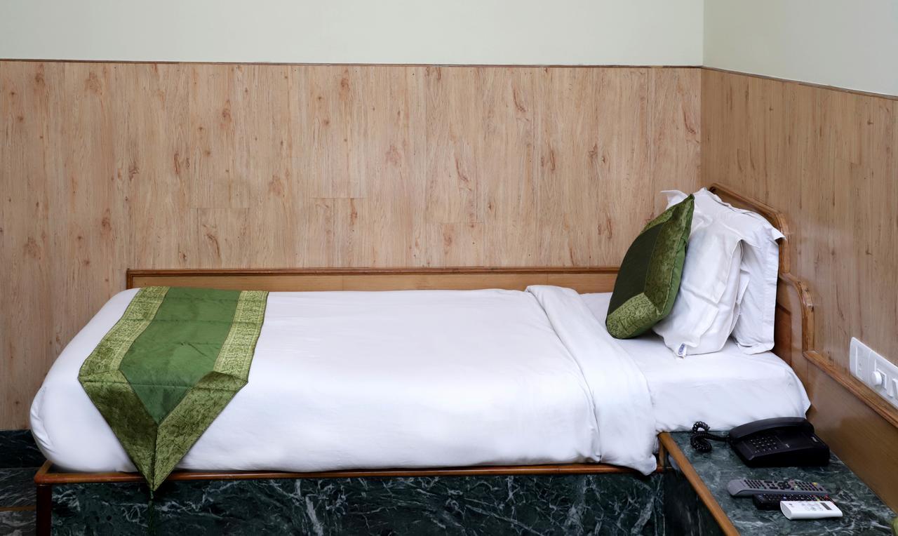 Oyo 22075 Hotel Bali Palace Katra  Εξωτερικό φωτογραφία