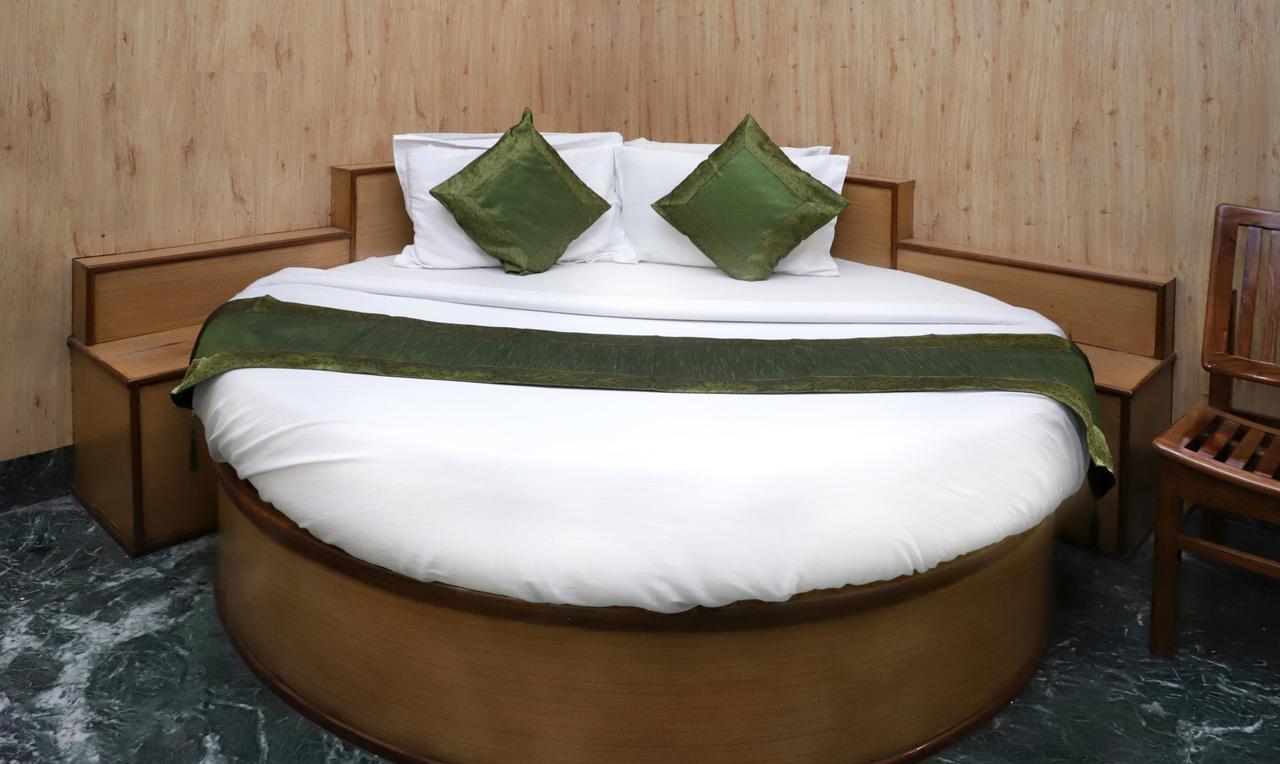 Oyo 22075 Hotel Bali Palace Katra  Εξωτερικό φωτογραφία