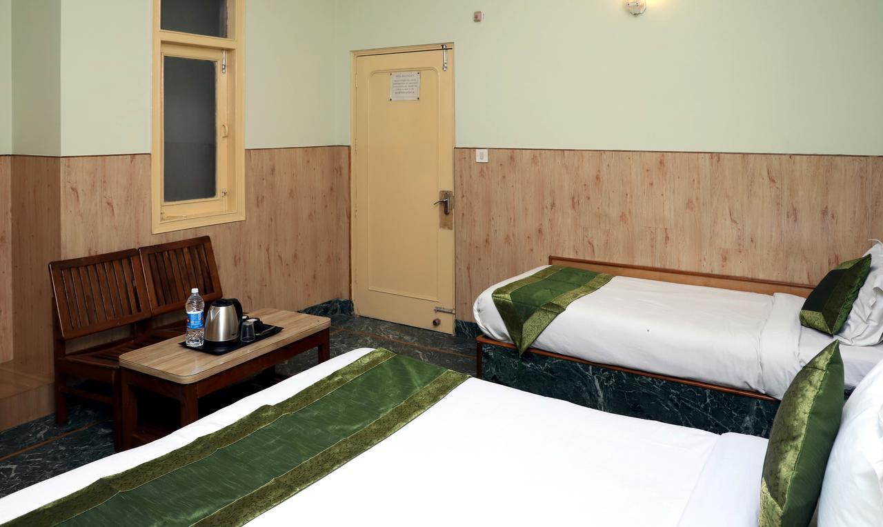 Oyo 22075 Hotel Bali Palace Katra  Εξωτερικό φωτογραφία