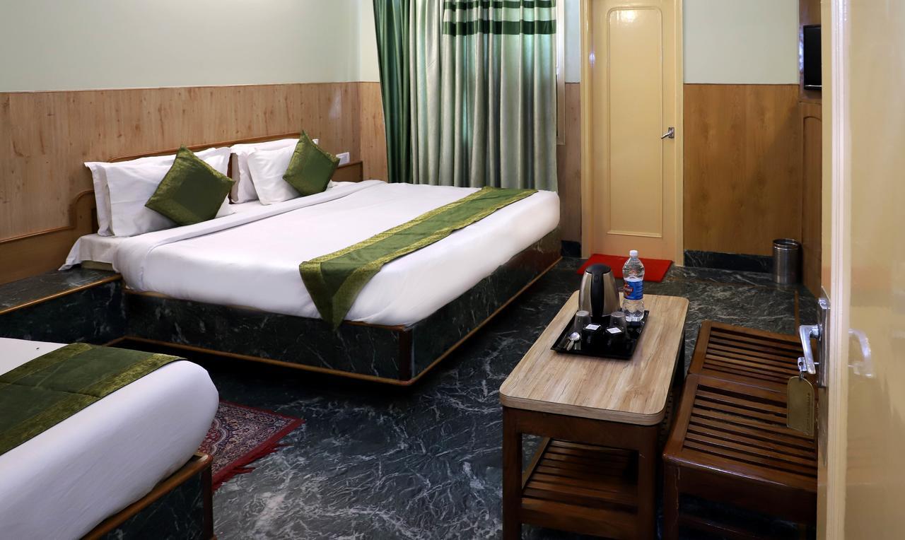 Oyo 22075 Hotel Bali Palace Katra  Εξωτερικό φωτογραφία
